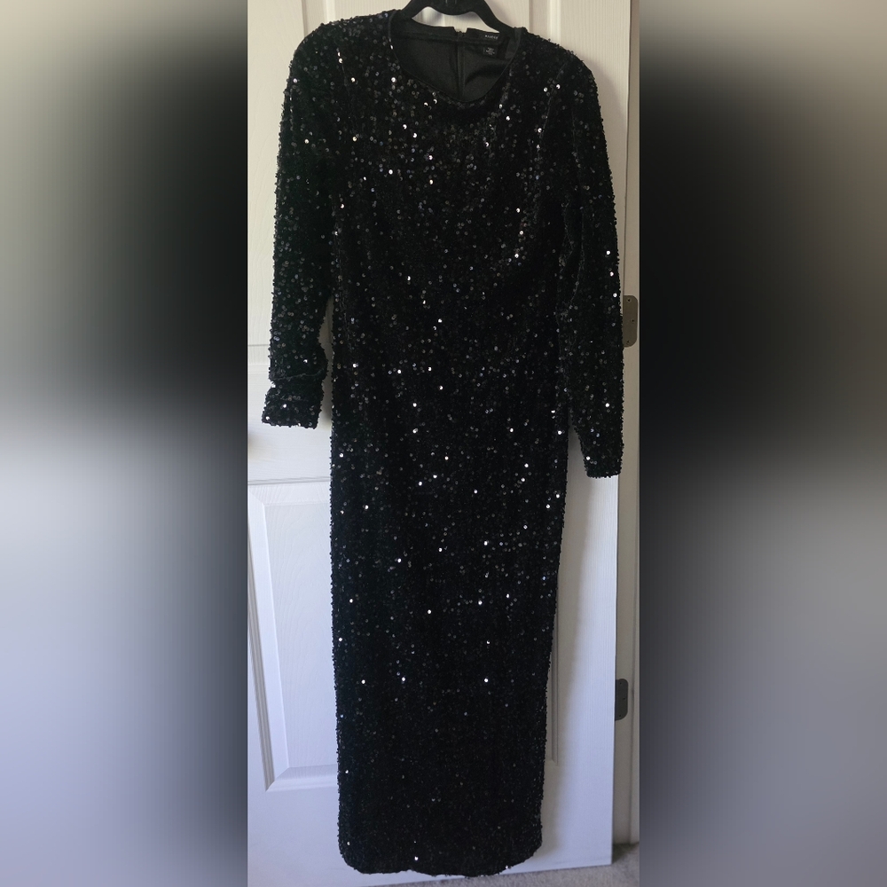 Halogen Black Long-Sleeve Sequin Dress